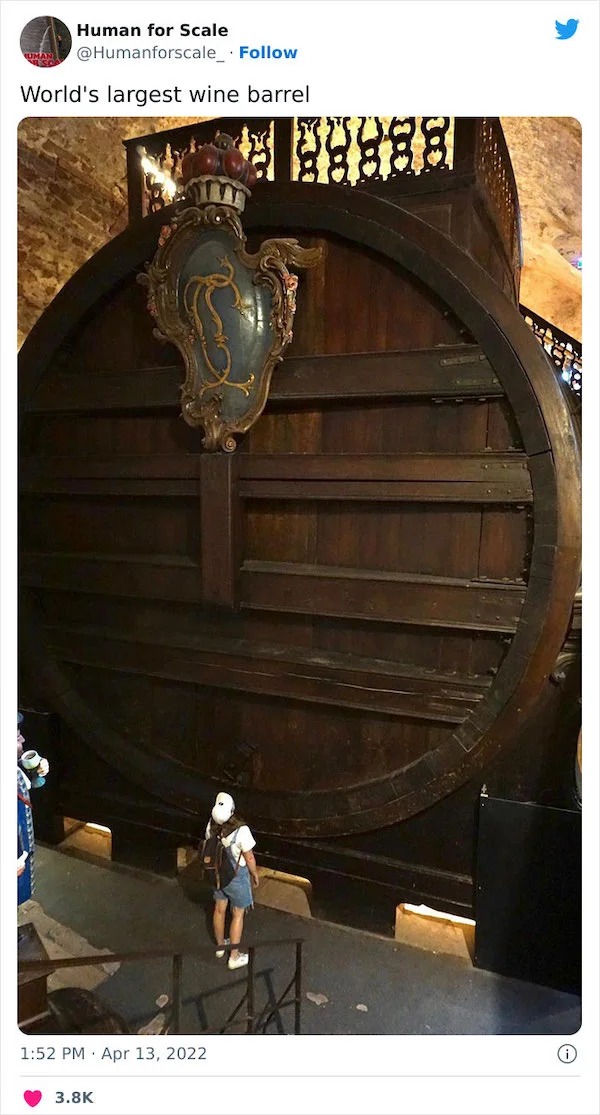 huge versions of ordinary items - heidelberg tun - Human for Scale World's largest wine barrel i