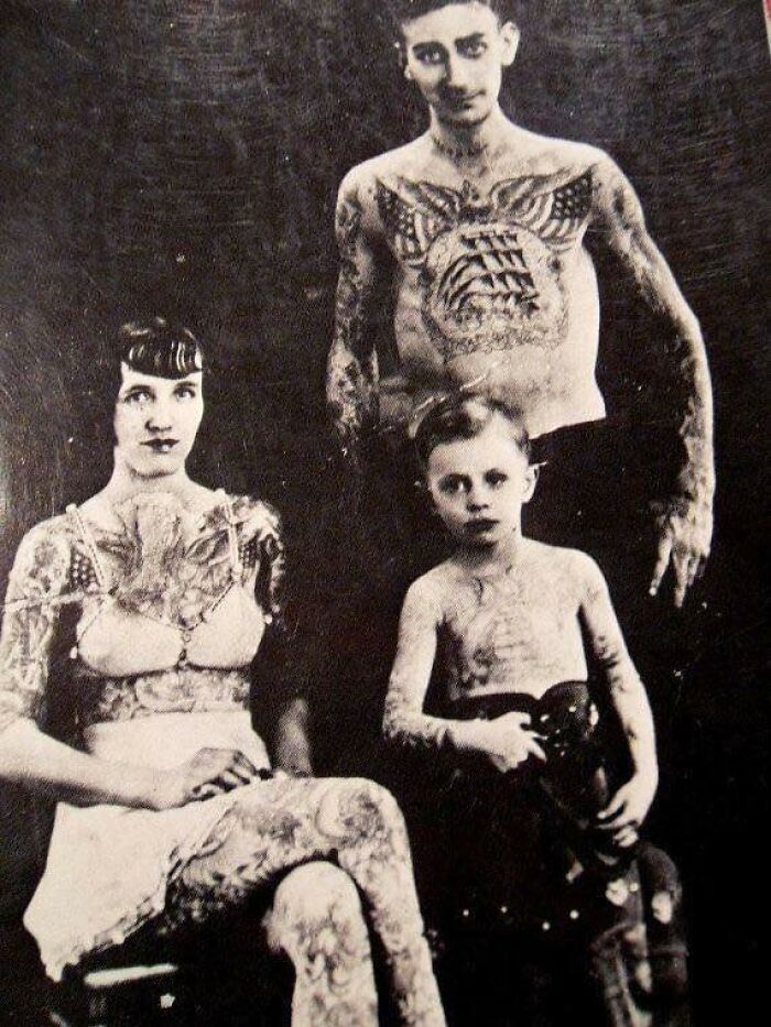 historical photographs --  Tattooed Family In 1910