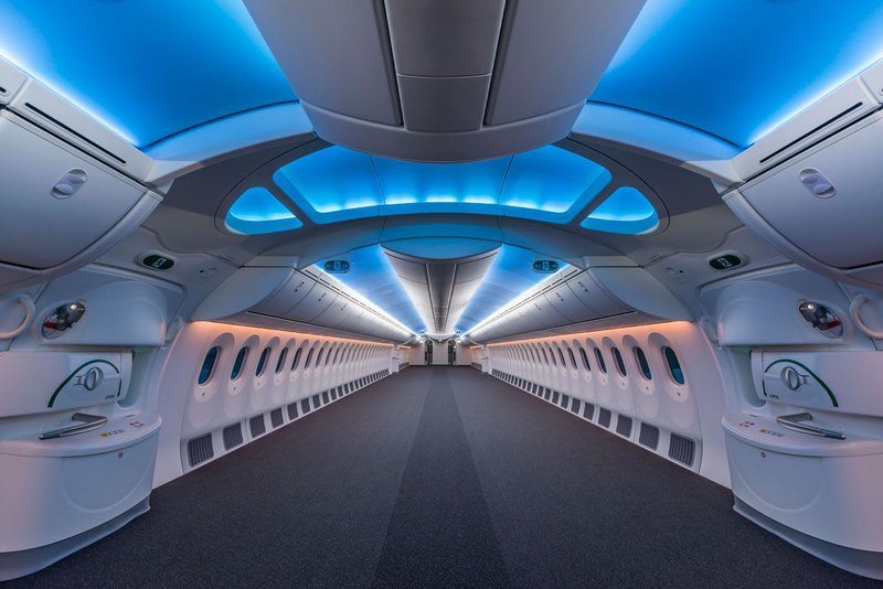 alternate angles of thigns - empty boeing 787 - 19
