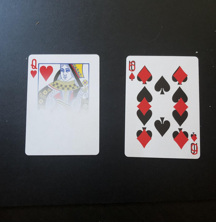 ’’In my new deck, I got these 2 cards that were mildly printed wrong.’’