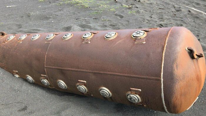 Found A Large Metallic Cylinder On The Beach Of Husavik, Iceland. What Is This?
Answer: Solved! We asked around and it turns out that these are submarine detectors, nothing to worry about, no explosive inside!