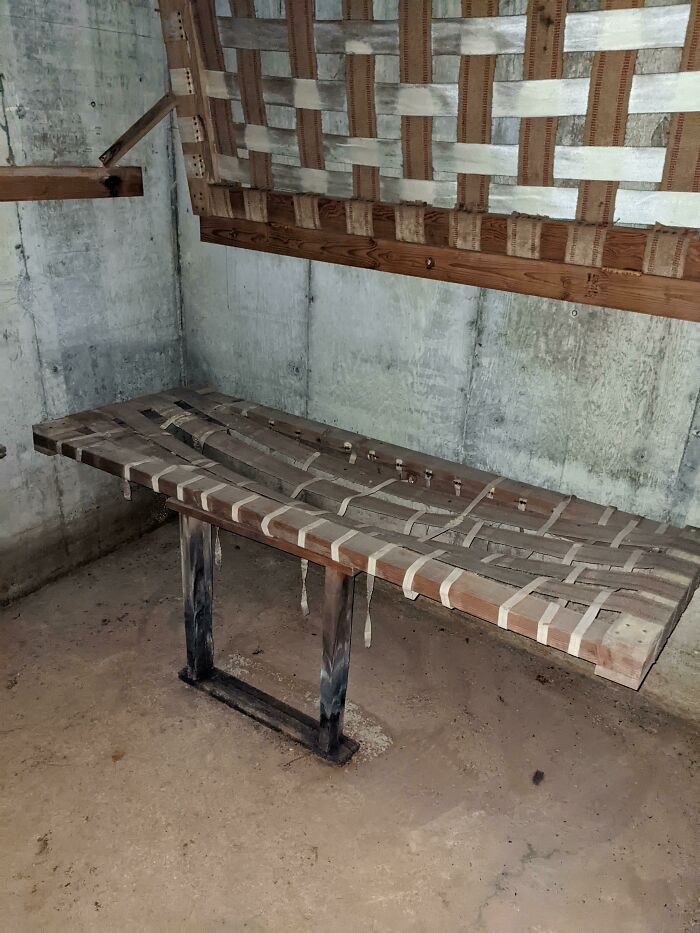 Bunk Beds (?) In A Crawlspace Of A Home From 1959.
Answer: Yep, bomb/fallout shelter. For 1959, effectively the same thing.