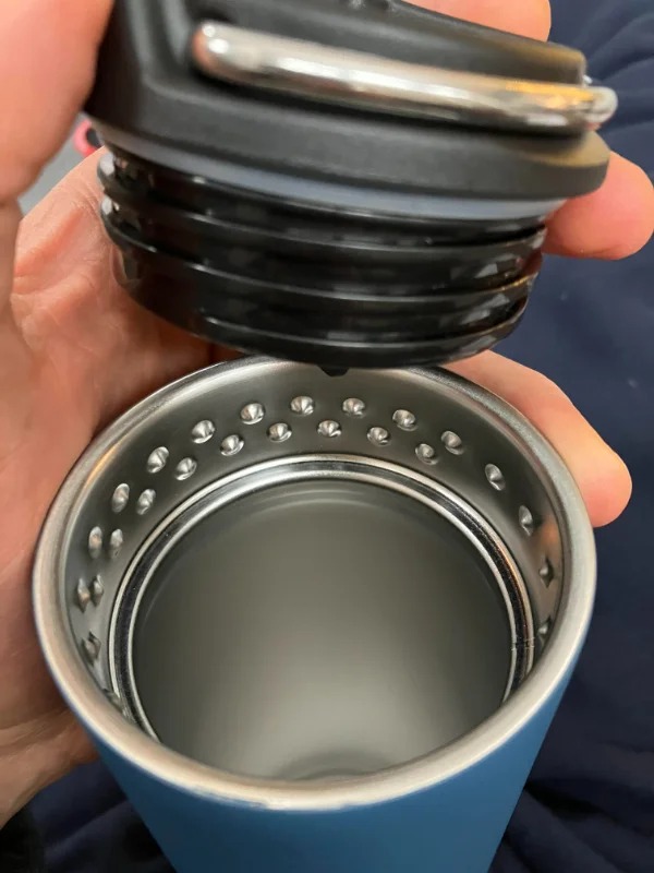 “The “threads” on my kleen kanteen coffee thermos are actually small bumps and not continuous threads”