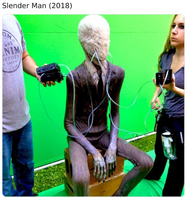 30 Behind The Scenes Pics You Might Find Funny.