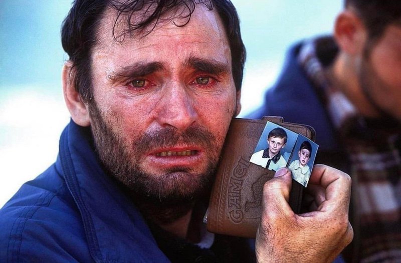 A father looking for his two missing sons that went missing during the Kosovo war in 1999