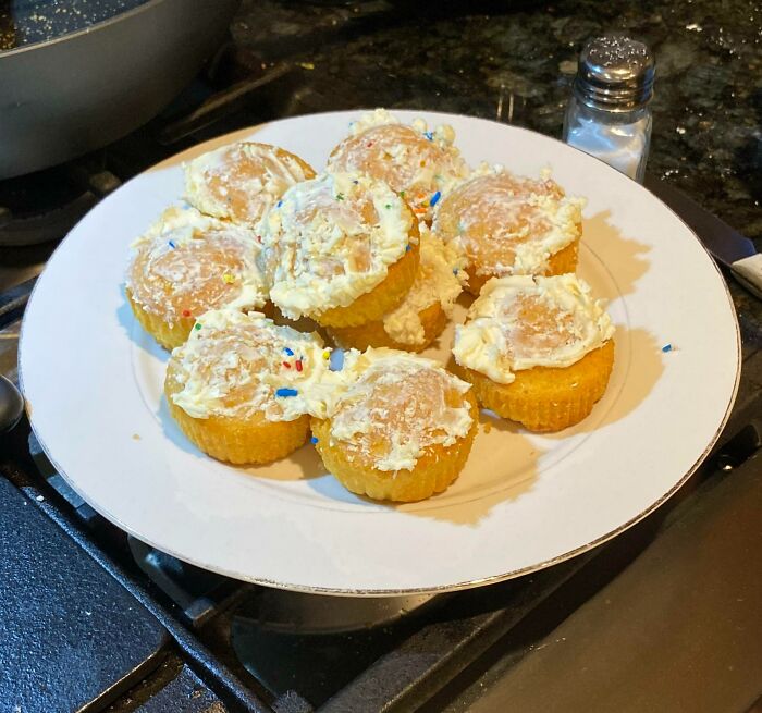 Wife Made Cupcakes, 8-Year-Old Ate The Frosting