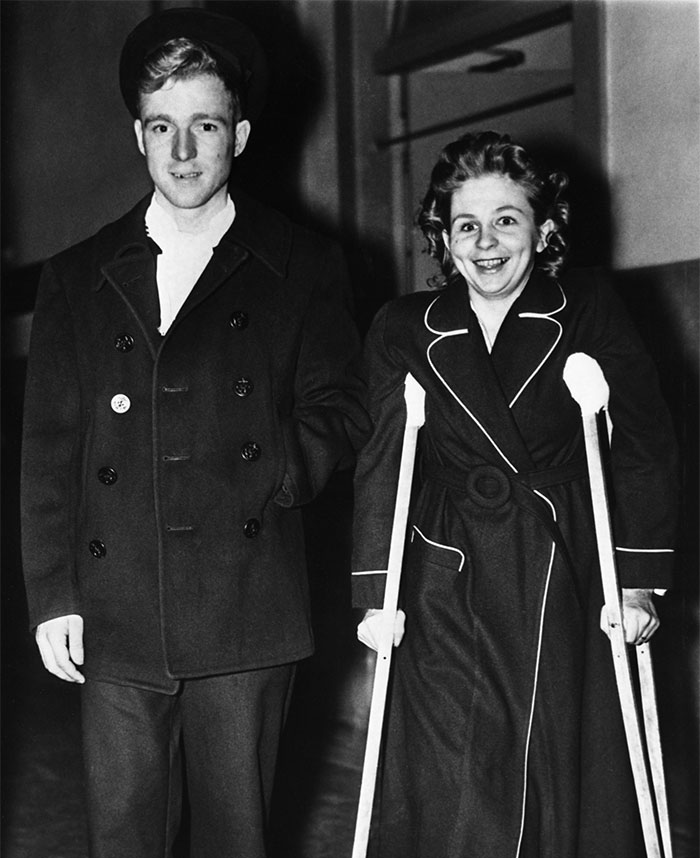 The Lady In The Photo Is Betty Lou Oliver. She Survived A Plunge Of 75 Stories In A Lift In The Empire State Building In New York In 1945