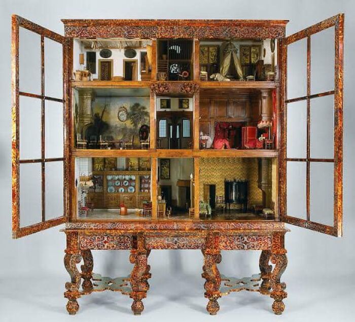 This Is A Petronella Dunois Dollshouse That Can Be Found At The Rijksmuseum Museum In Amsterdam, It Dates Back To The Late 1600s