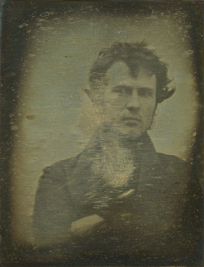 The very first portrait photograph was actually a selfie! In 1839, Robert Cornelius, a photographer from Philadelphia, had the patience and determination to sit still for 15 minutes, the time needed for a daguerreotype. This resulted in the first clear photograph of a person, the first portrait, and the first ever selfie, all at once.