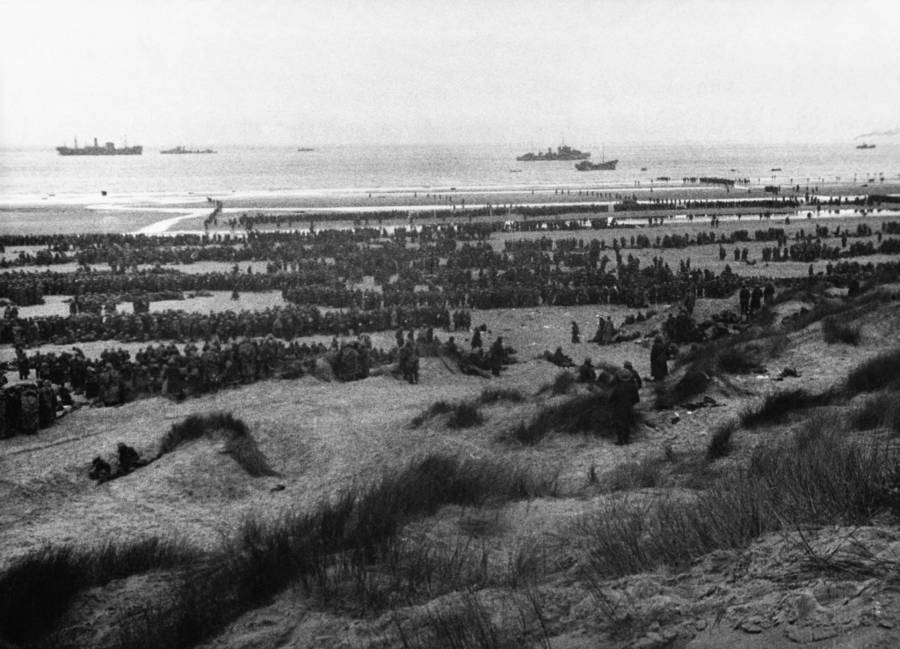 fascinating historical photos -  evacuation dunkerque