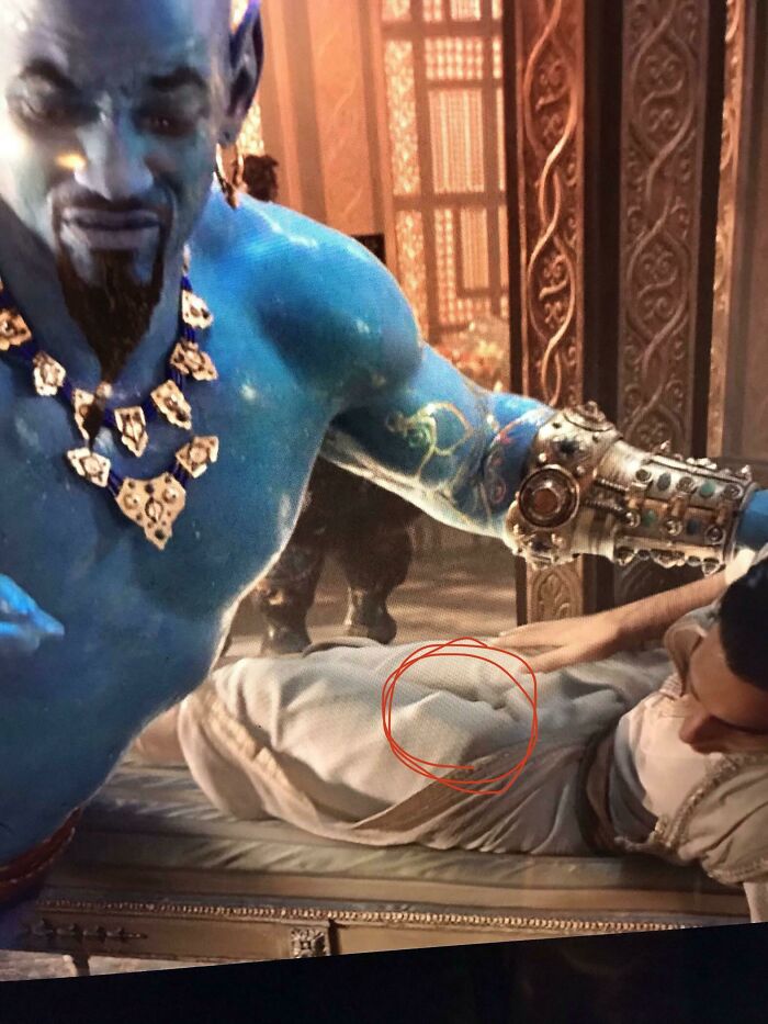 Aladdin 2019 Probably Late To This Party But It Looks Like A Cell Phone In His Pocket