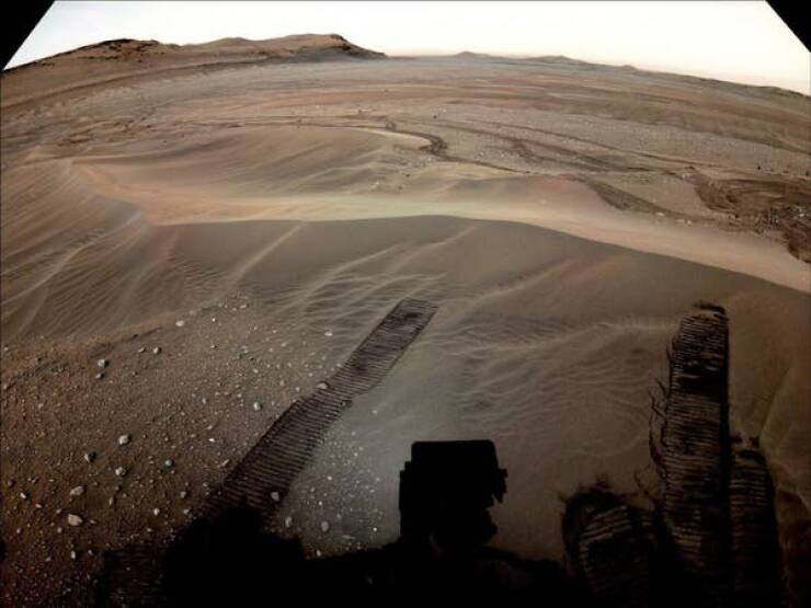 This is what the surface of Mars looked like on December 16, 2022:

It was taken by NASA's Perseverance rover.