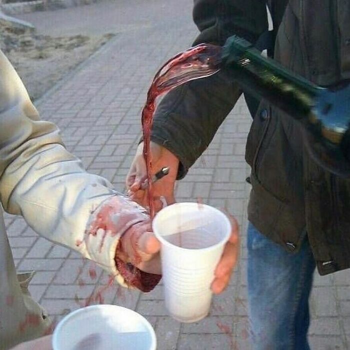 37 Random Pics That Make Little Sense.