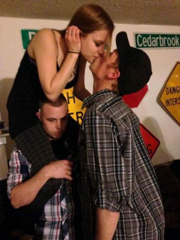 23 Guys Trapped In The Friendzone.