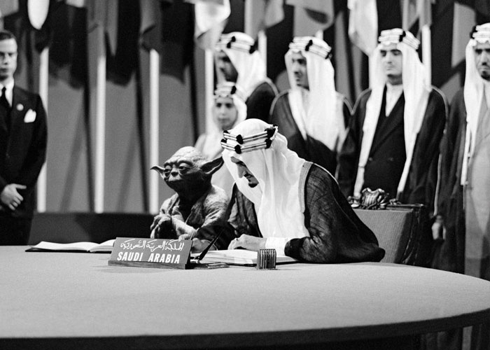 Saudi Arabia accidentally printed thousands of textbooks containing this image of Yoda sitting next to King Faisal while he signed the 1945 UN charter.