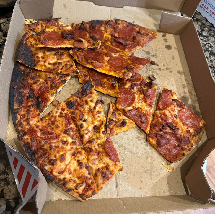 “My sister ordered a pizza for her boyfriend’s birthday, and this is how it arrived.”