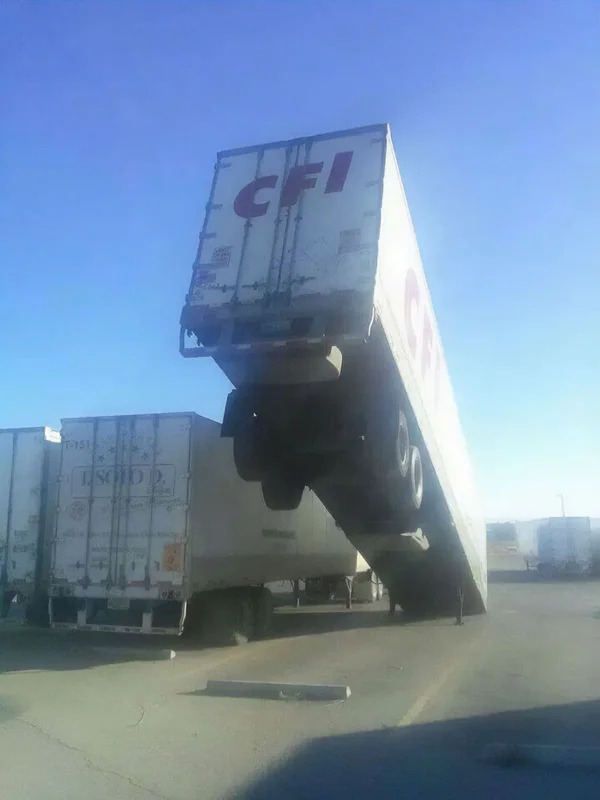 construction fails and facepalms - Truck