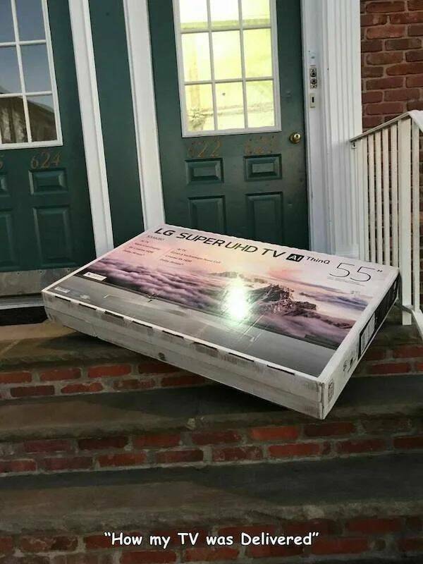 funny fails and facepalm pics - table - 624 Lg Super Uhd Tv Al Thing Avmat Kong Man Pr "How my Tv was Delivered" 55"