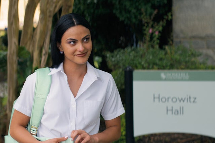 16 Easter Eggs Spotted In Movies.