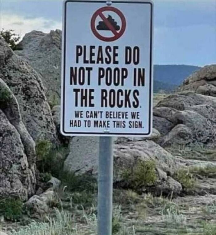 30 Unusual Signs That Were Needed For A Weird Reason.