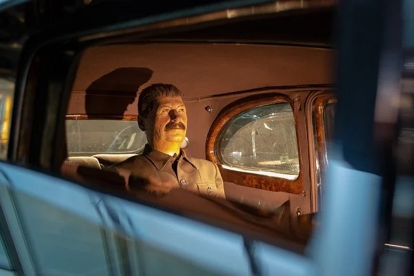 30 Random Facts To Feed Your Brain.