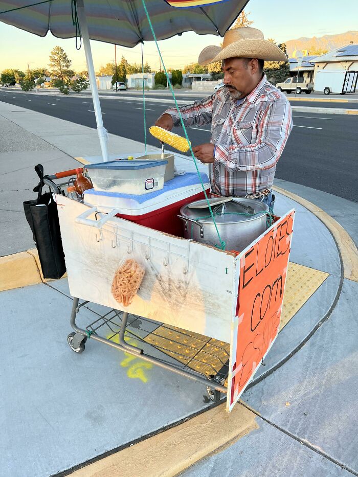 My Local Elotero Putting A Shopping Cart To Good Use