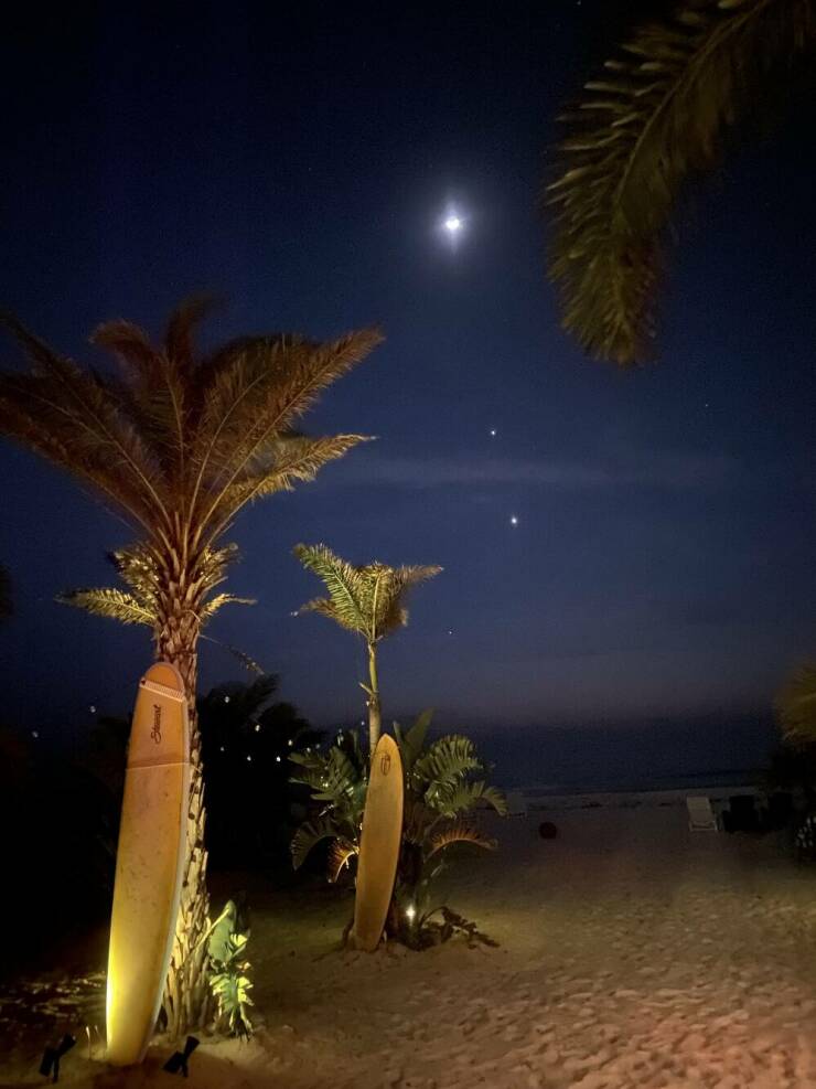 "Moon aligned with Jupiter, and Venus"