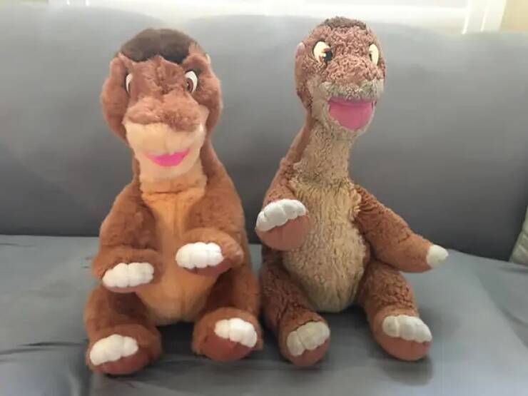 A new Littlefoot doll vs. a 34-year-old Littlefoot doll:
