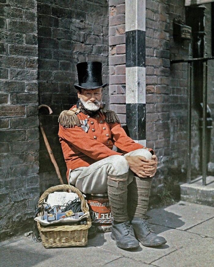 pics from history - 1920s england colour