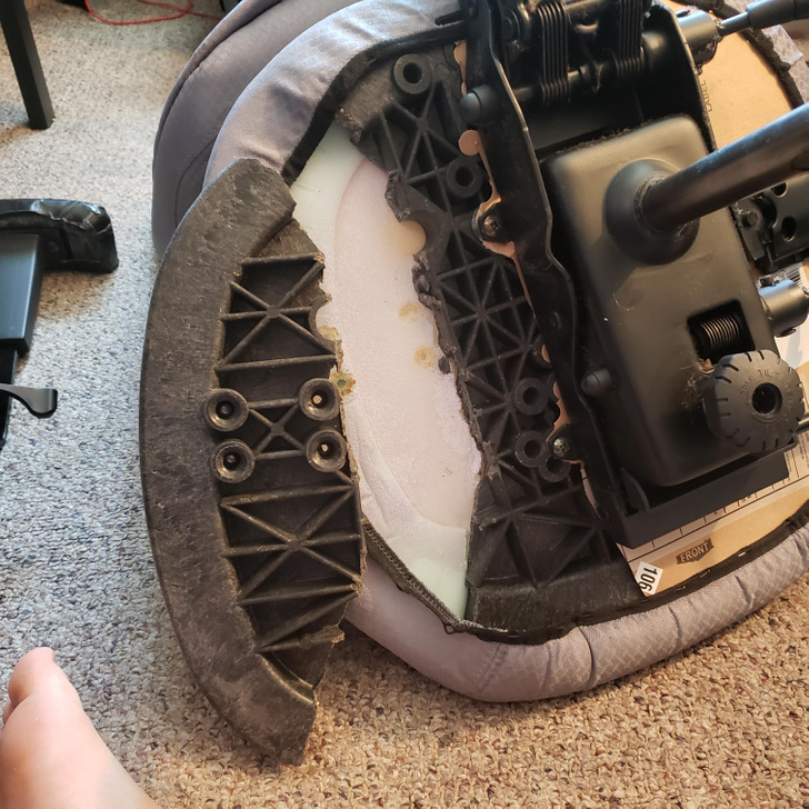 “The fifth day into my new work at home job, and my chair breaks like this”
