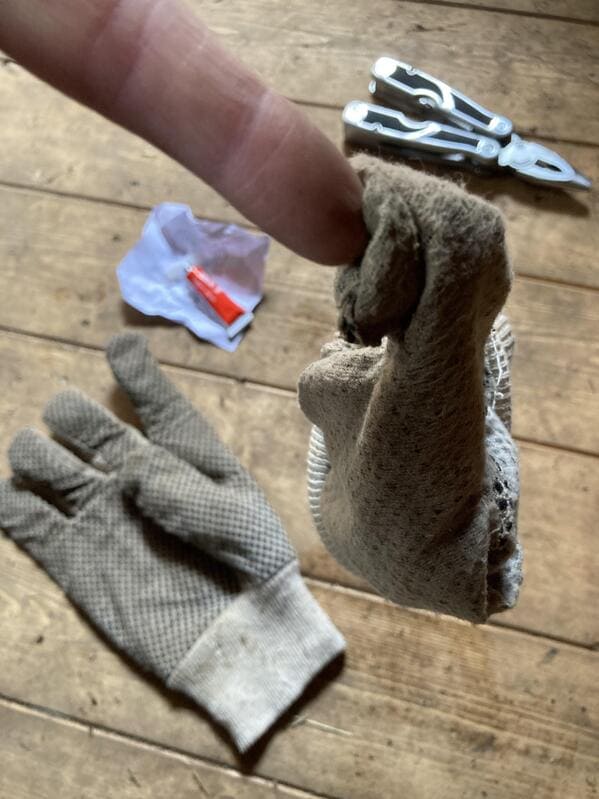 “Wear gloves…” they said “then you won’t superglue your fingers together like a numpty…”