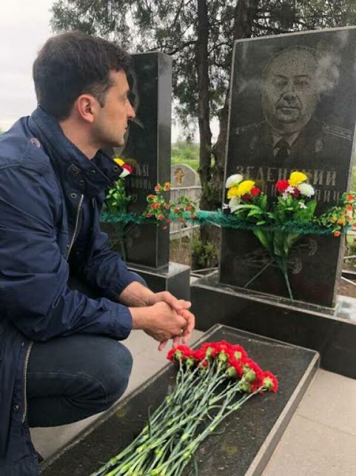 During WWII, Four Brothers From The Same Jewish Family Signed Up To Fight Against The Nazis, Only one of the four brothers survived. His grandson is the current president of ukraine, Volodymyr Zelensky