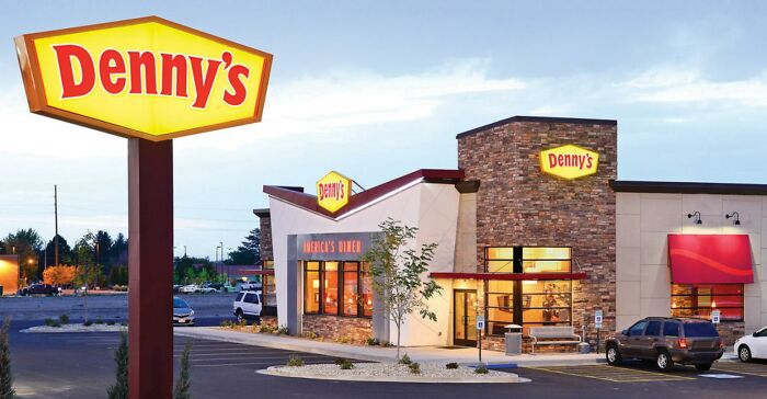 When Denny’s the 24/7 breakfast house decided to give it’s employees Christmas Day off work in 1988, it set off a very strange series of events because no one knew how to close the restaurants. They also didn't have the keys to the doors as they were always open