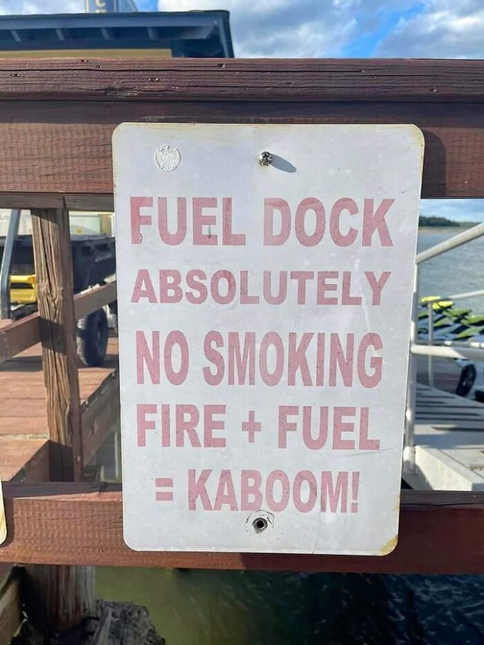 30 Funny And Stupid Signs.