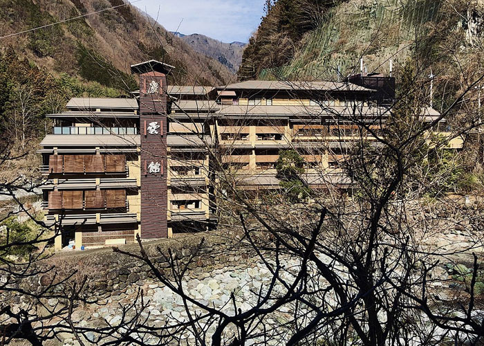 the oldest Inn (Nishiyama Onsen Keiunkan in Japan, near Mount Fuji) in the world has been in business 1300 years and in the same family for 52 generations