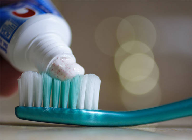 industry secrets - toothbrush and toothpaste - Ada