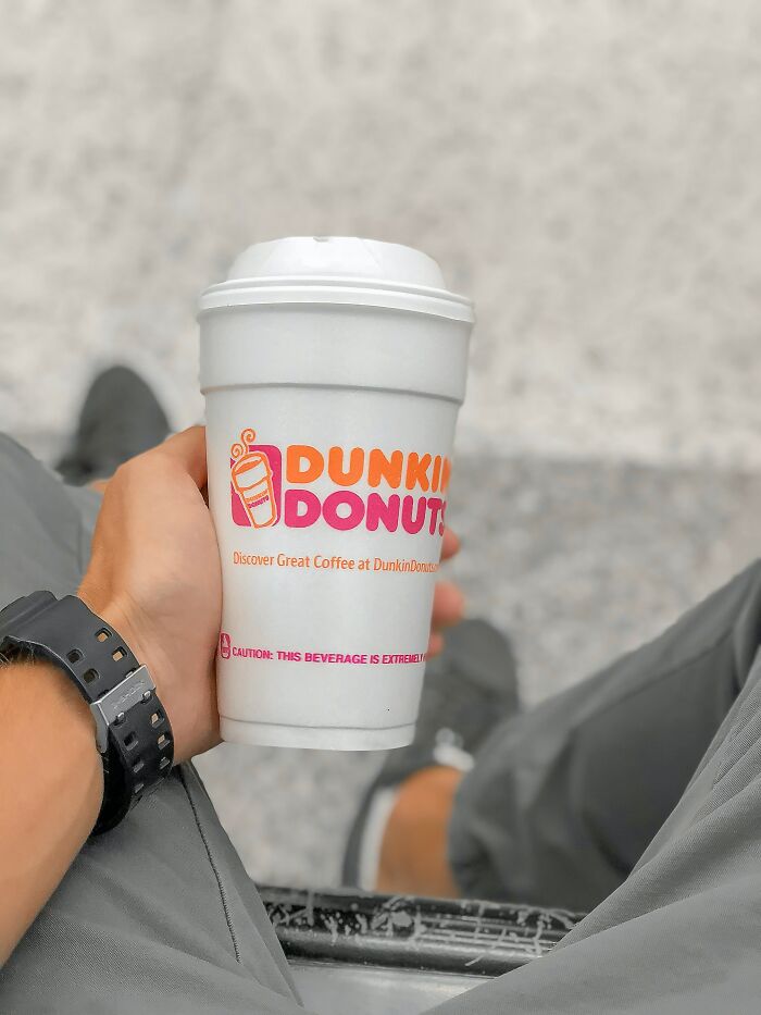company secrets  - dunkin donuts in hand - Dunki Donut B Discover Great Coffee at Dunkin Donuts Bo Caution This Beverage Is Extremel Gavps