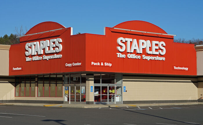 company secrets  - staples store - Furniture Staples The Office Superstore Copy Center Pack & Ship 5000 Ho Staples The Office Superstore Technology