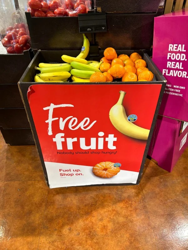 fascinating photos - Food - Mutamatlie Free fruit Nobody should shop hungry! Fuel up. Shop on. Rest Real Food. Real Flavor Anic Non Gmo Gluten Free O Preservative