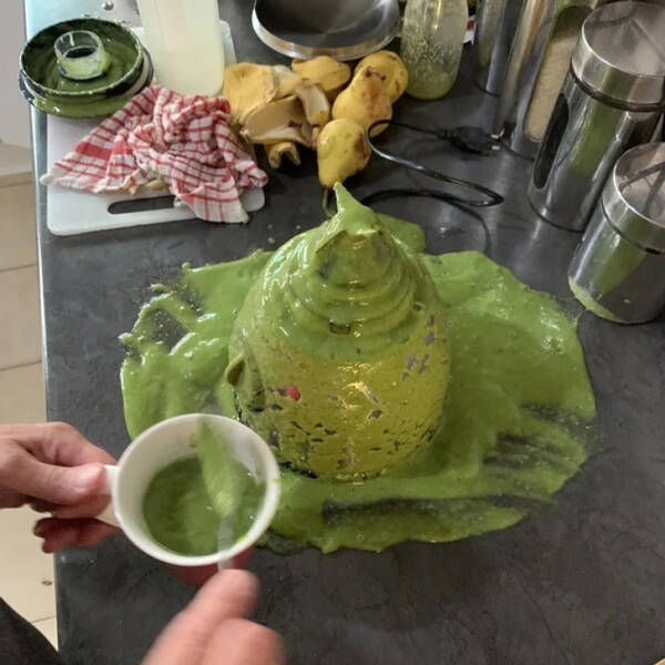 “Blender blade was not clicked in place, when I tried to pour my smoothie this happened...”