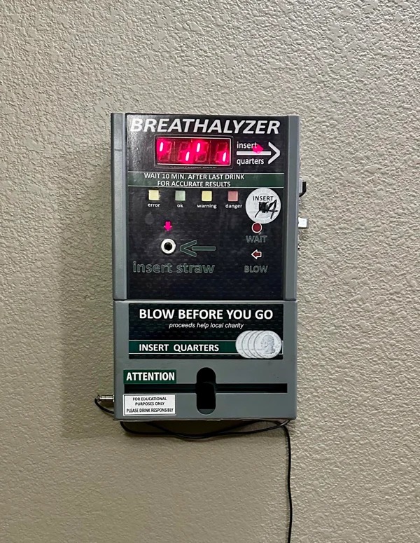 fascinating photos - electronics - Breathalyzer Wait 10 Min. After Last Drink For Accurate Results error O insert straw insert quarters ok warning danger Insert Quarters Attention For Educational Purposes Only Please Drink Responsibly Insert Wait Blow Bef