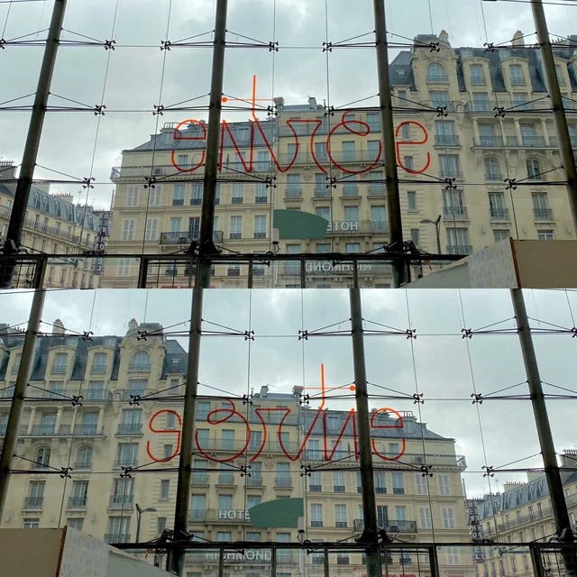 This sign at the Gare du Nord in Paris, saying « entrée » ( entrance ) on one side and « sortie » ( exit ) on the other