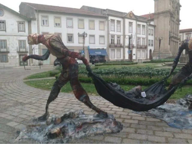 30 Images That Are Oddly Terrifying.