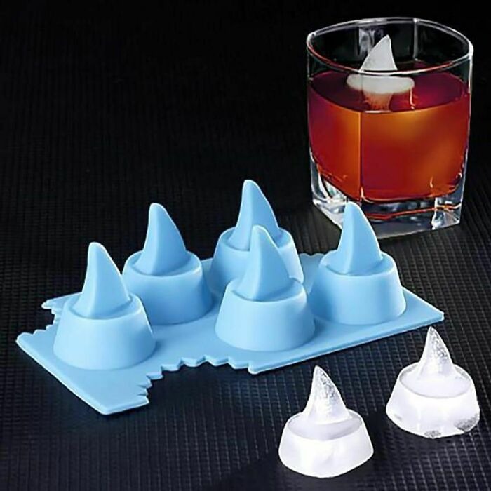 Shark Fin Ice Tray