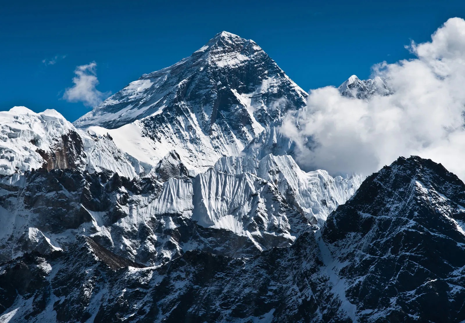 70 years ago, people conquered Everest for the first time. They were New Zealander Edmund Hillary and Nepalese Sherpa Tenzing Norgay. The news about the event was withheld until June 2 - the day of the coronation of Elizabeth II (who was, in particular, the queen of New Zealand).