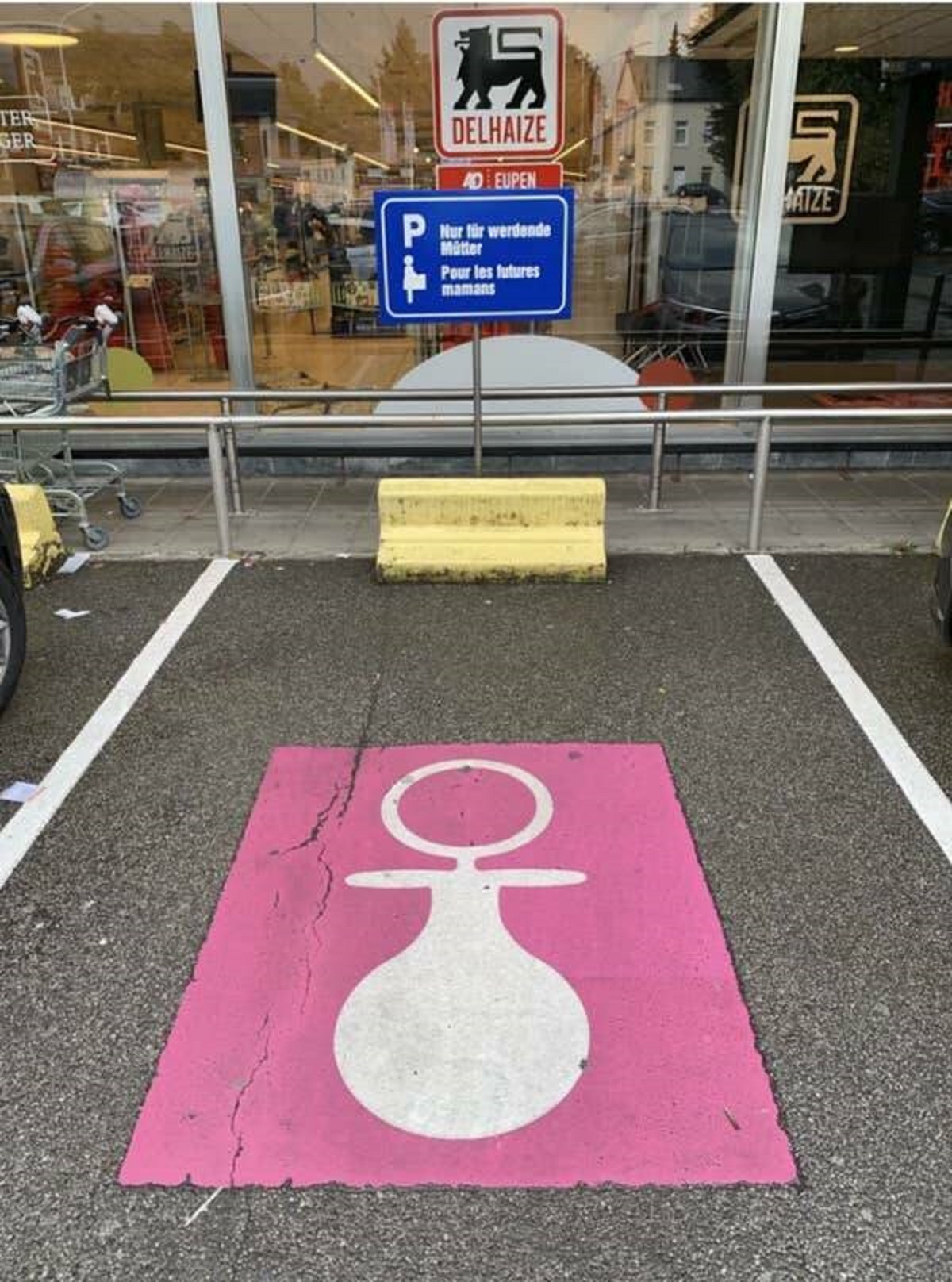 Belgian supermarkets have special parking spots close to the store just for pregnant women.