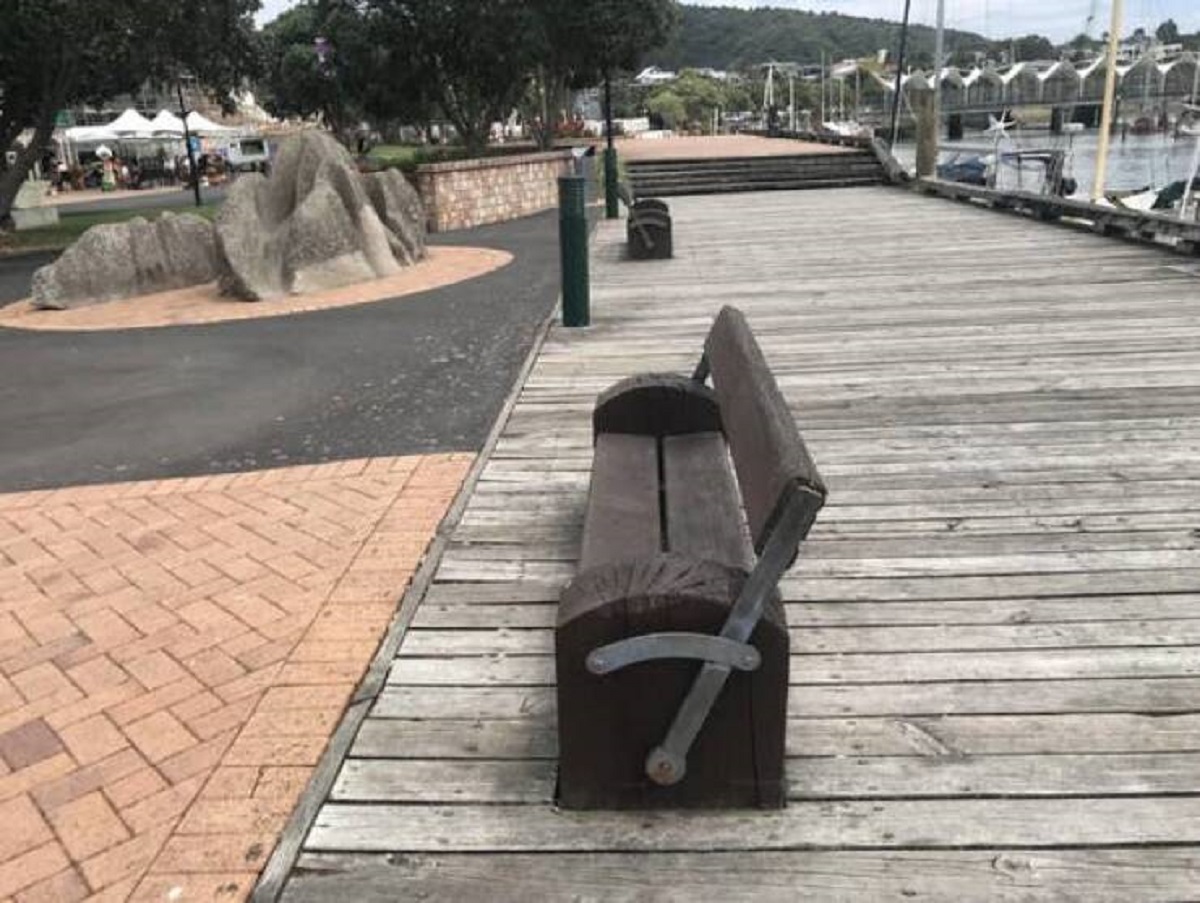 New Zealand has REVERSIBLE public benches.