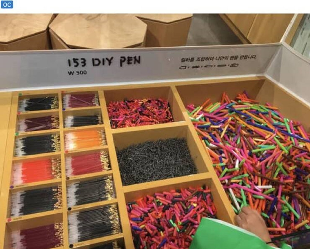 You can build your own pens in this Korean shop, and I need to go there immediately.