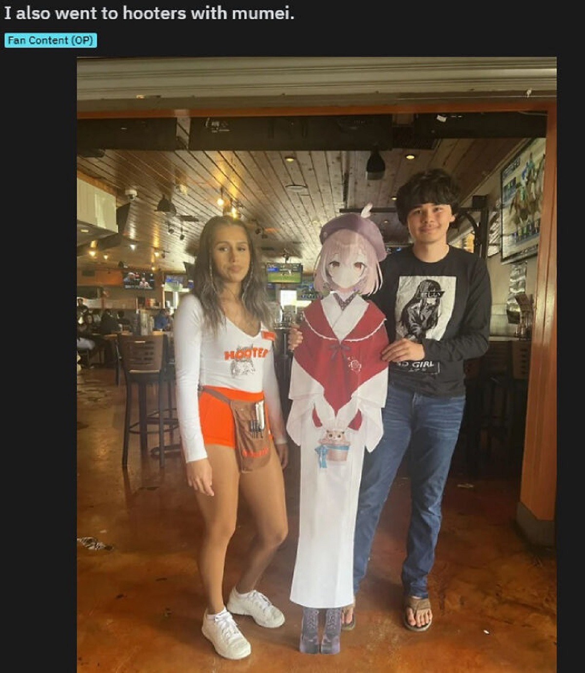cringe pics - mumei hooters - I also went to hooters with mumei. Fan Content Op Fless And Girl