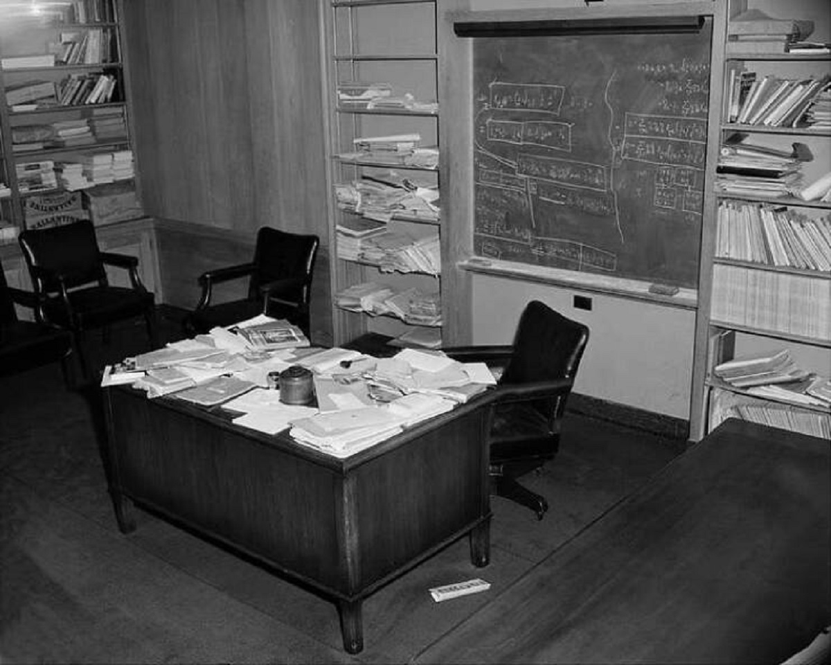 This is what Albert Einstein's desk looked like the day he died:

Specifically on April 18, 1955.